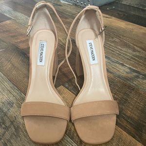 Steve Madden Tan Heels
